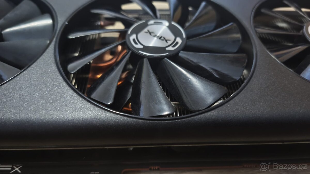 XFX RX 5700 XT TD 8G D6 - 3