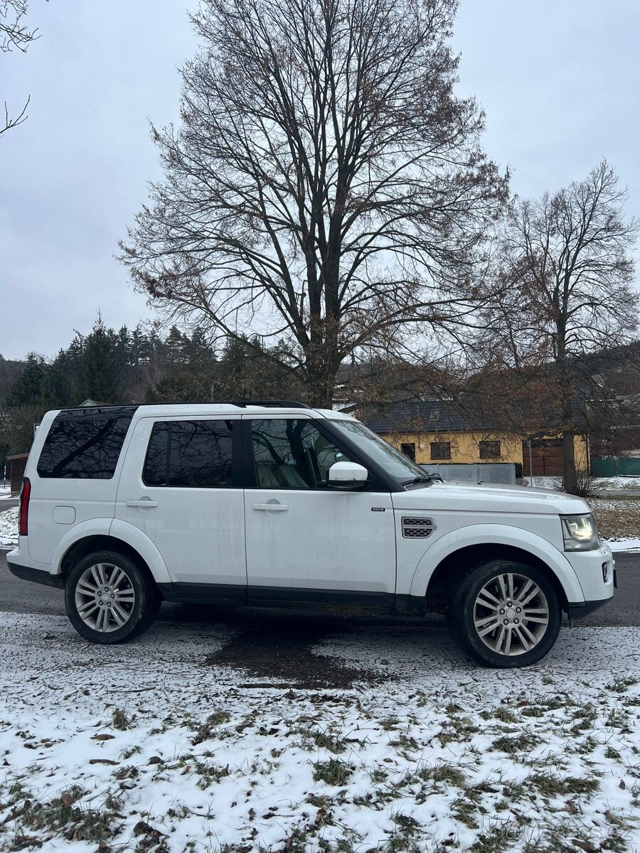 Land Rover Discovery 4 3.0 SDV6 HSE - 3