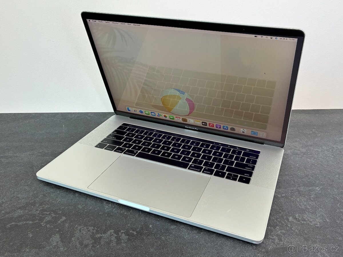 MacBook Pro 15'' 2016 / i7 / 16GB / 512GB SSD - DPH - 3