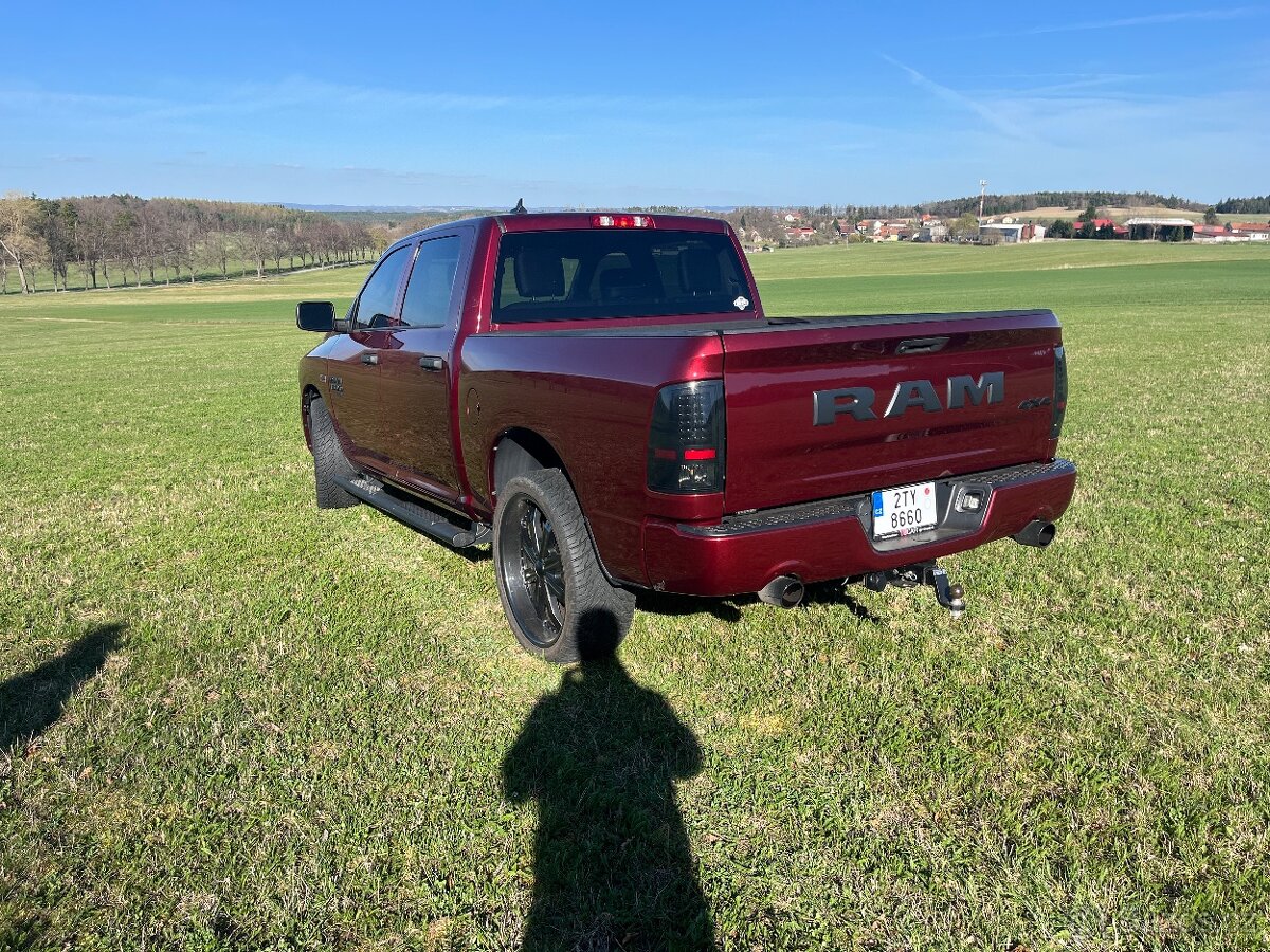 RAM 1500 CLASSIC SPORT 5.7 HEMI 295 Kw LPG - 3