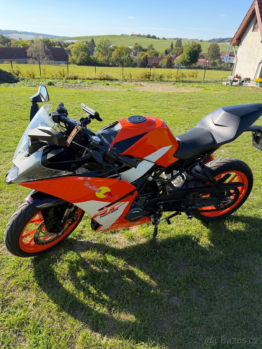 KTM RC 125 - 3