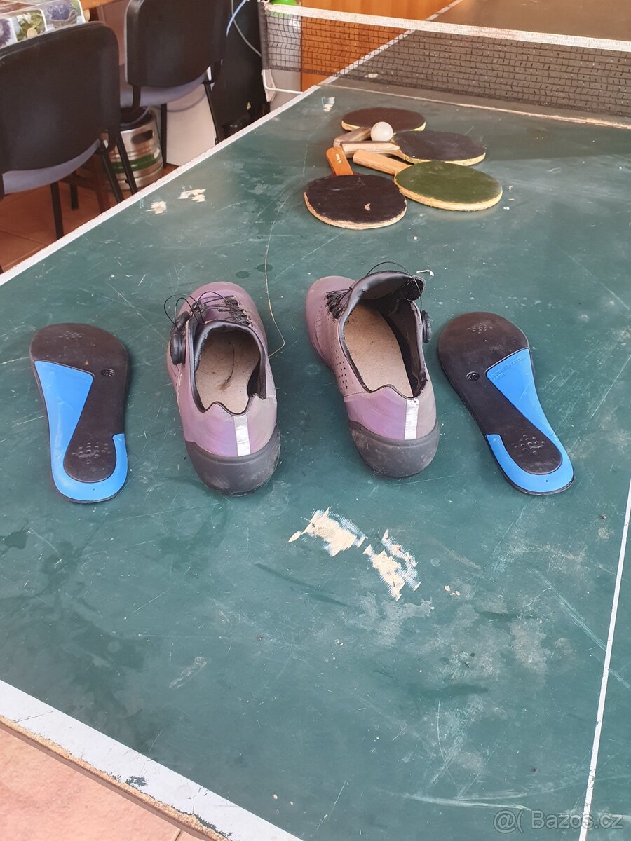 Cyklistické boty měnící barvu. - 3