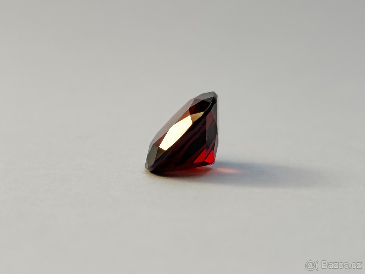 Granát -3,5 ct. - 3