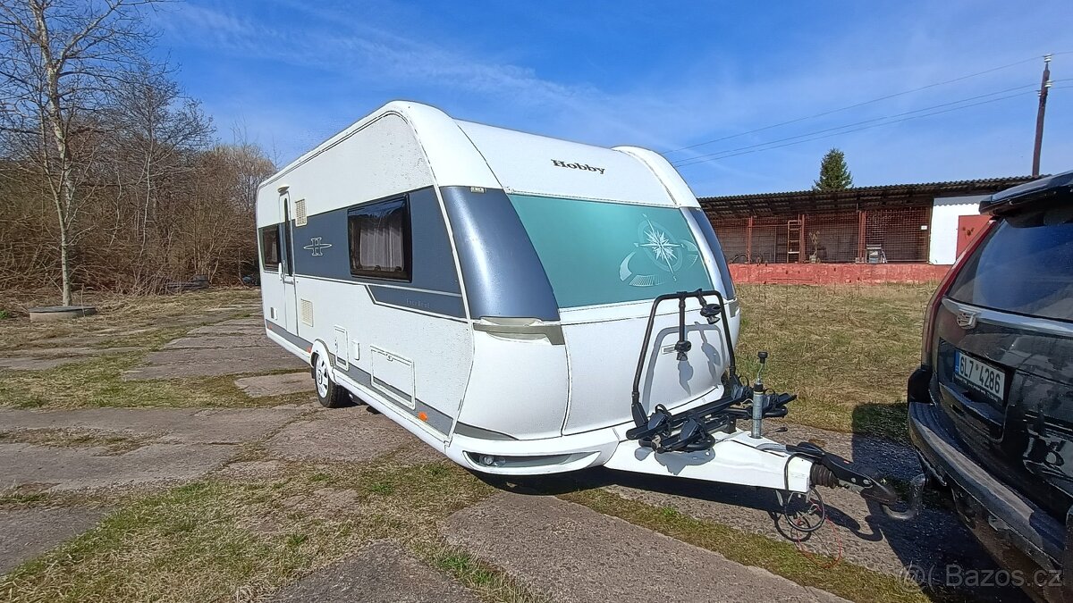 Hobby 560 Excelent, 2x předstan, MOVER, nosič kol