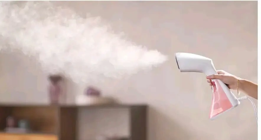 Napařovač oděvů Philips Series 8000 GC801/10 bílá - 3