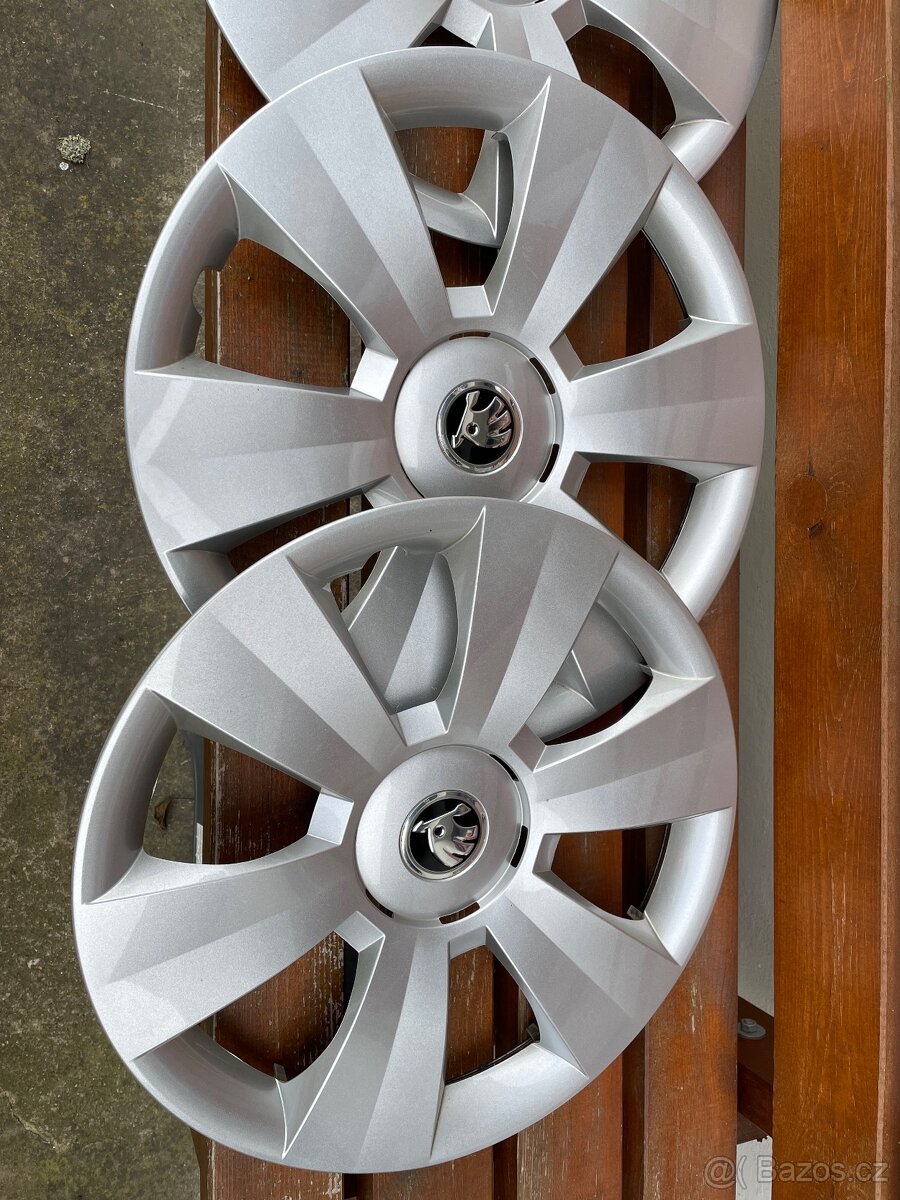 4ks kryty kol Š.Rapid,Fabia vel.15” - 3