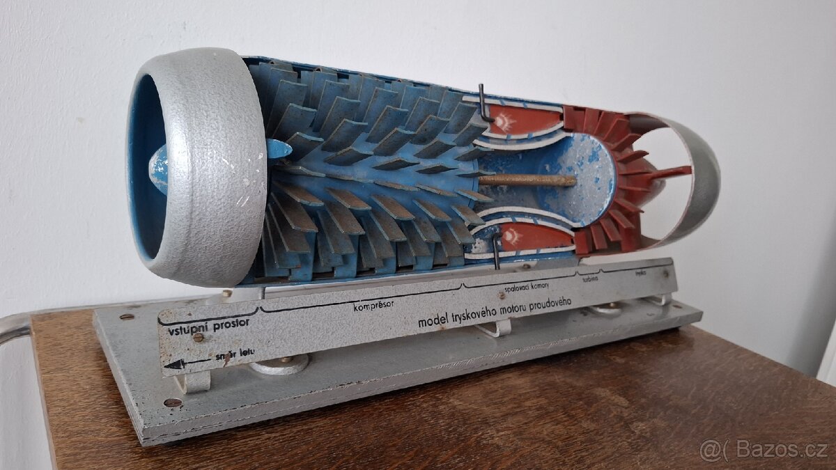 Model tryskoveho motoru - 3