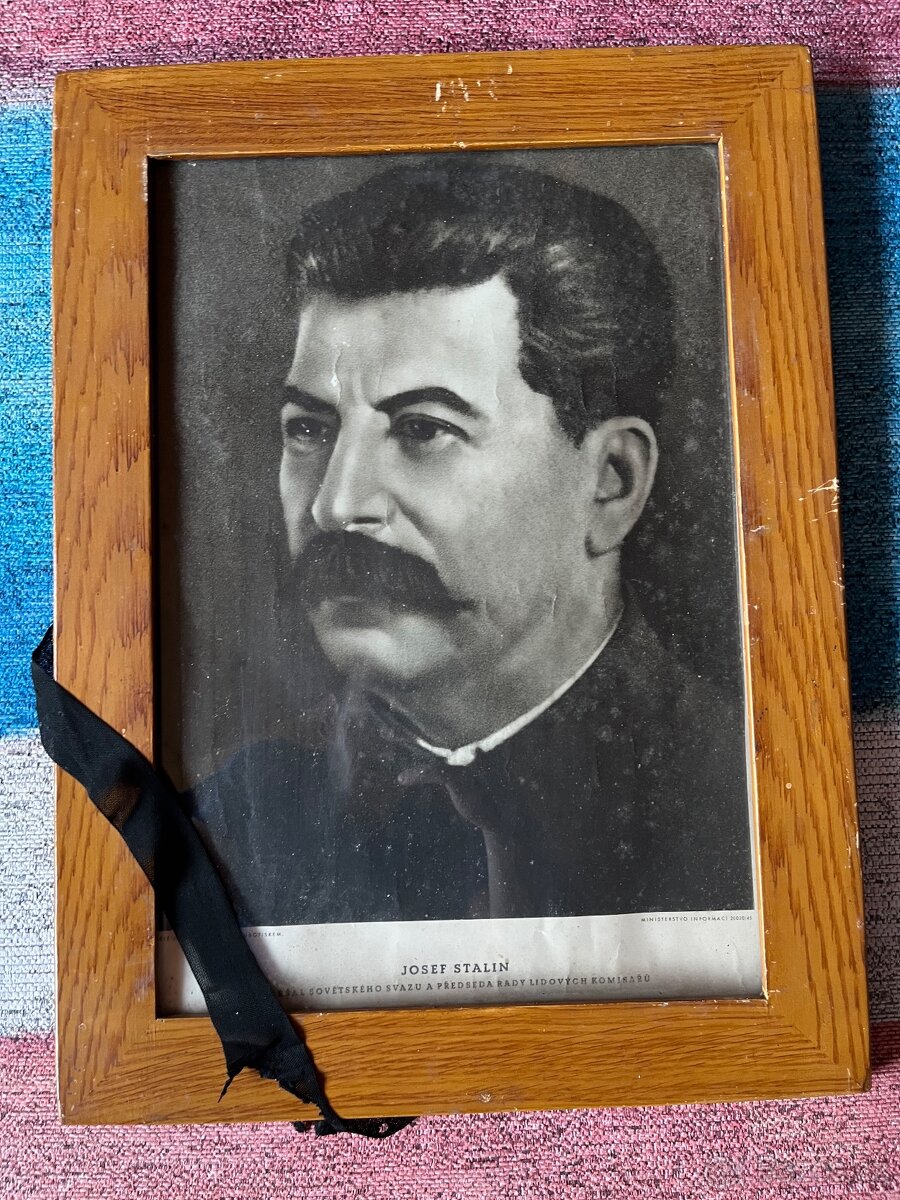 Josif Vissarionovič Stalin - obrazy - 3