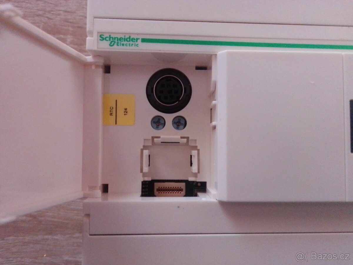 napájecí zdroj 24V QT20.241 ; regulátor LKS32MC0361 - 3