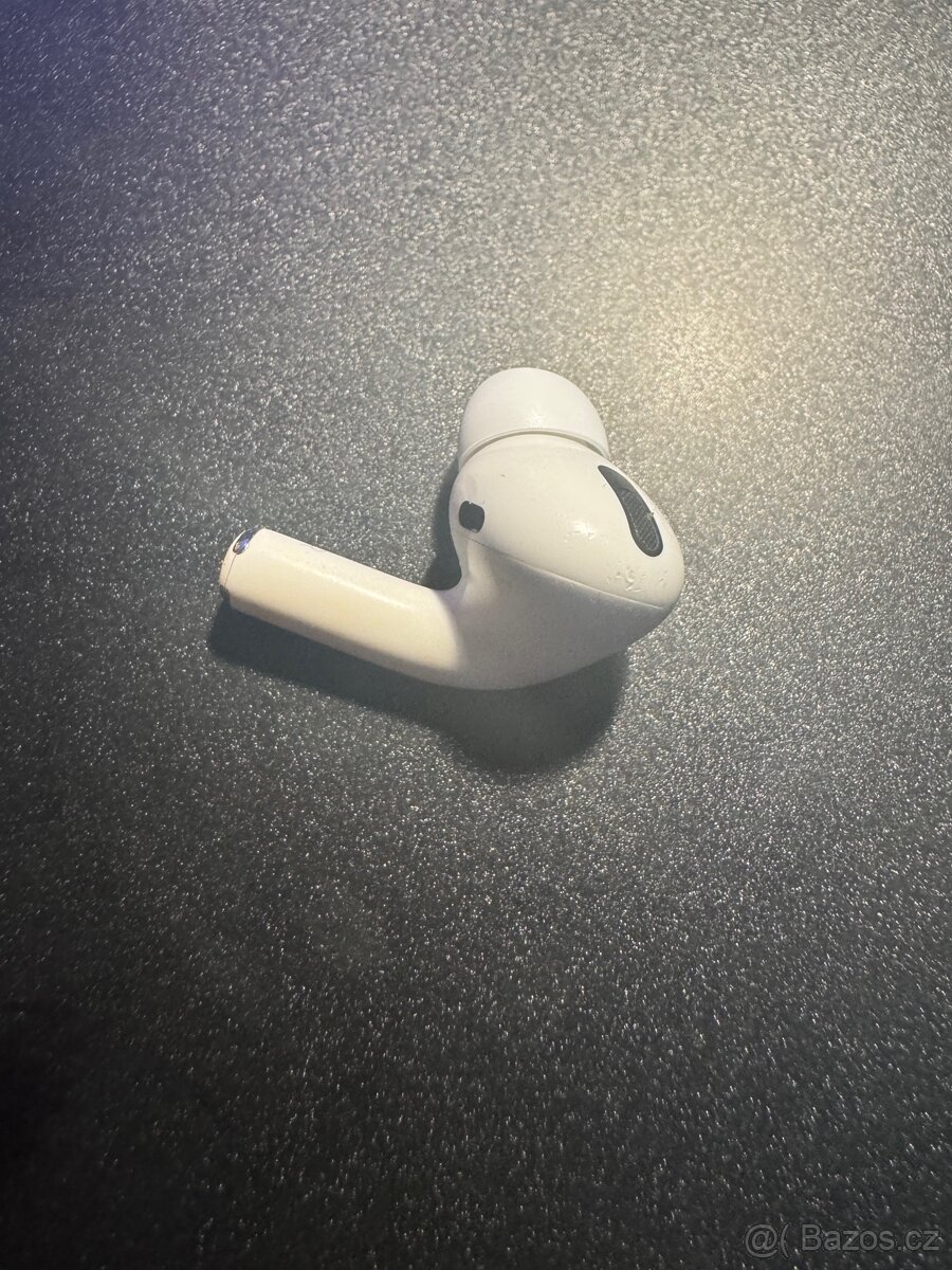 Apple airpods 1.gen - pravý - 3