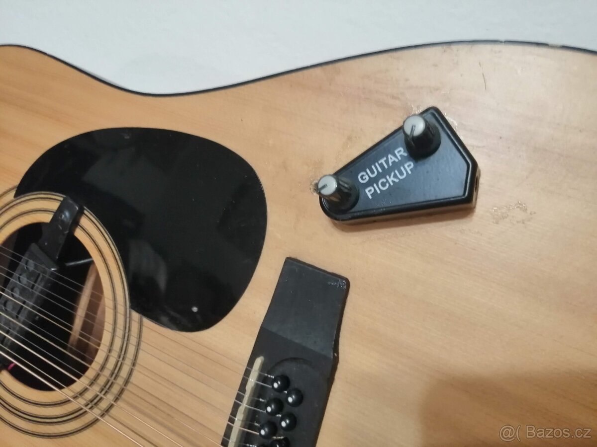 Dvanáctistrunná kytara Cort - 3