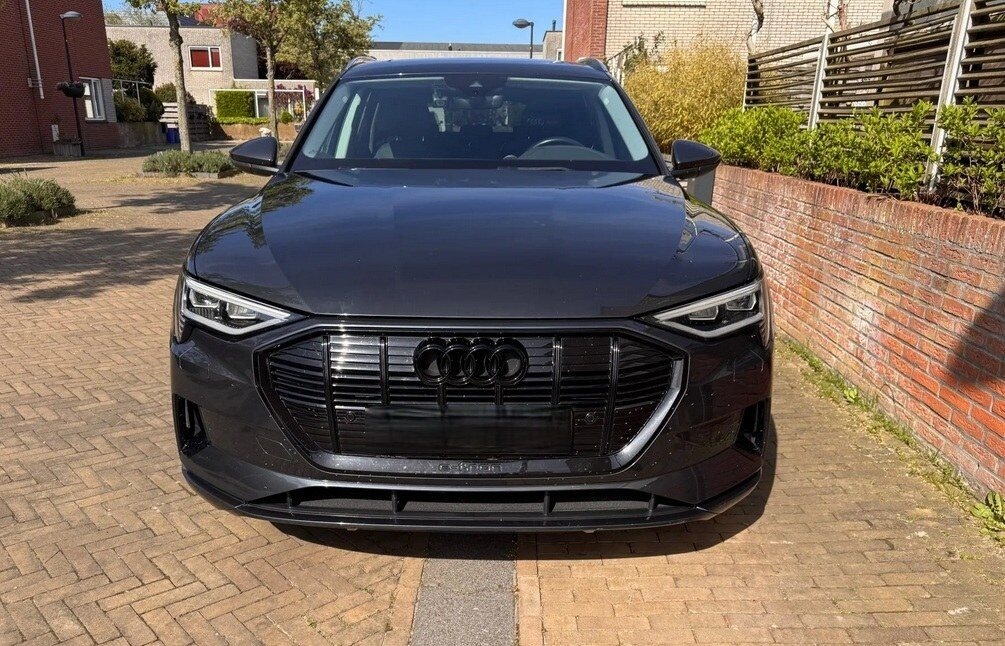 AUDI - Čierne lesklé znaky - 3