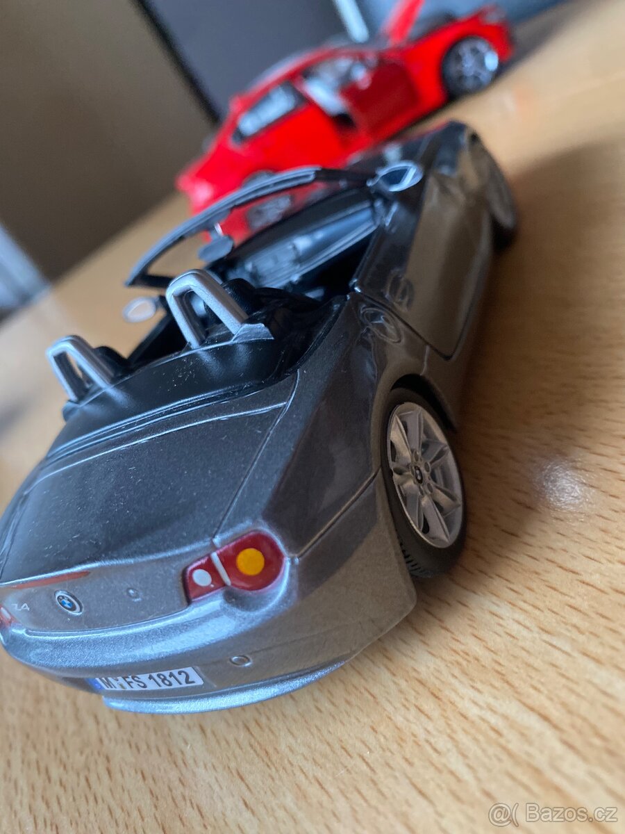 1:24 bmw z4 - 3