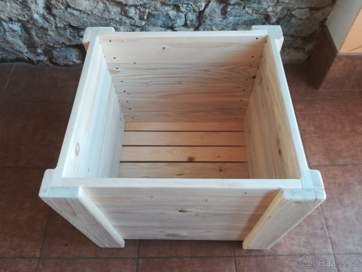 Nové dřevěné květináče - 3