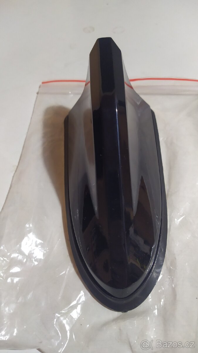 Anténa "žraločí ploutev". Nová - 3