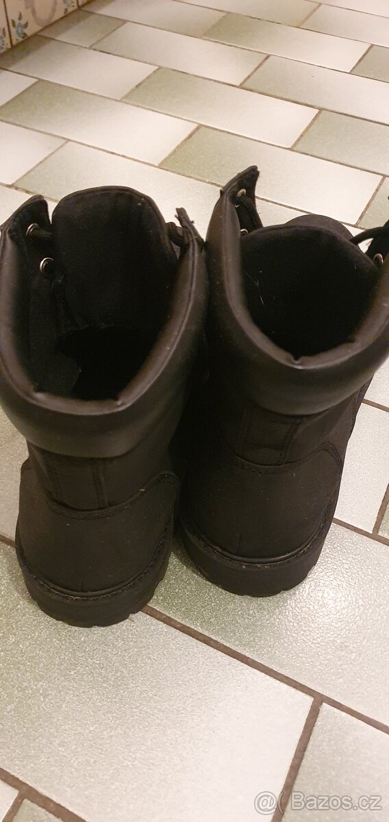 Boty HM vysoké vel. 43 "nové" - 3