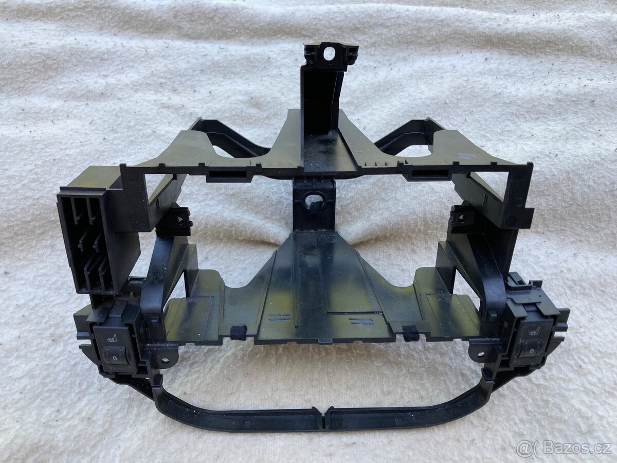 Rámeček kolem rádia Ford Focus C-Max - 3