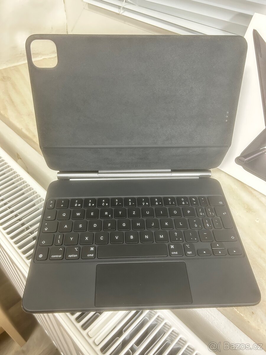 Apple Magic Keyboard pro iPad Pro 11” - 3