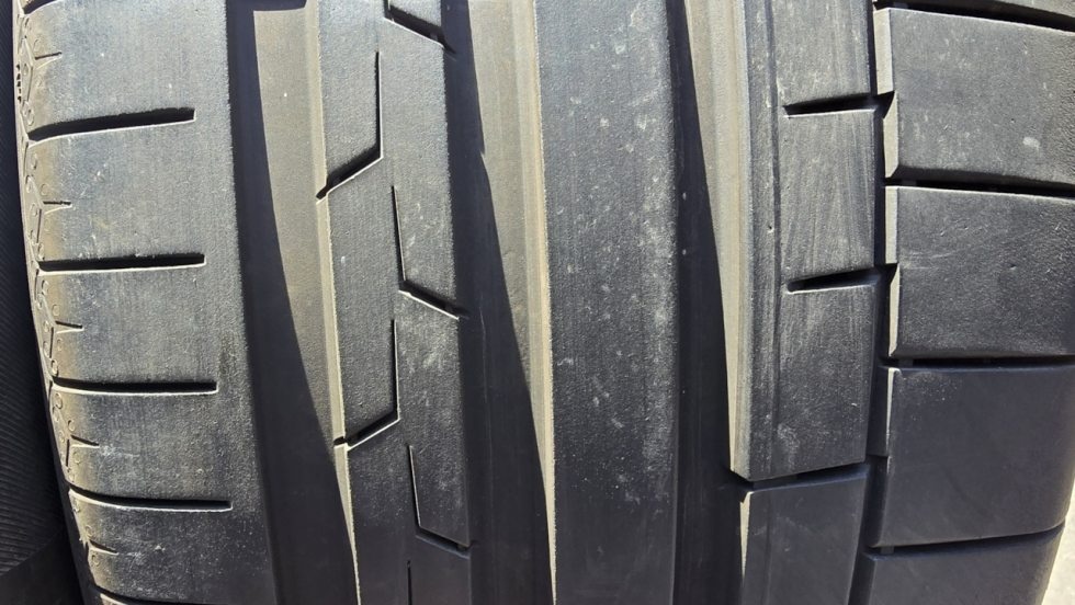 Letní pneu 255/40/20 Continental - 3