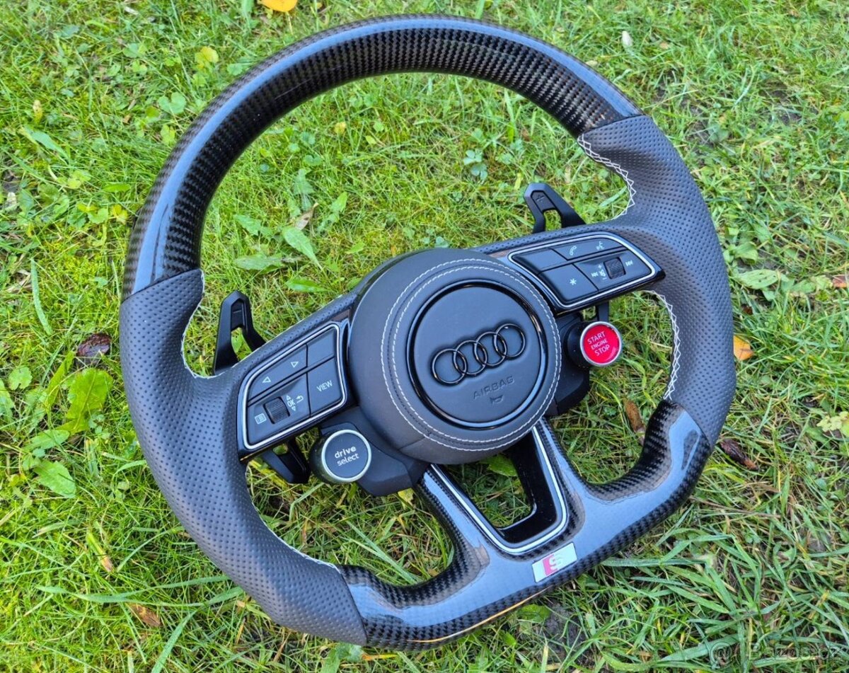 -AUDI R8 VOLANT SPORTOVY START/STOP - DRIVE SELECT - 3