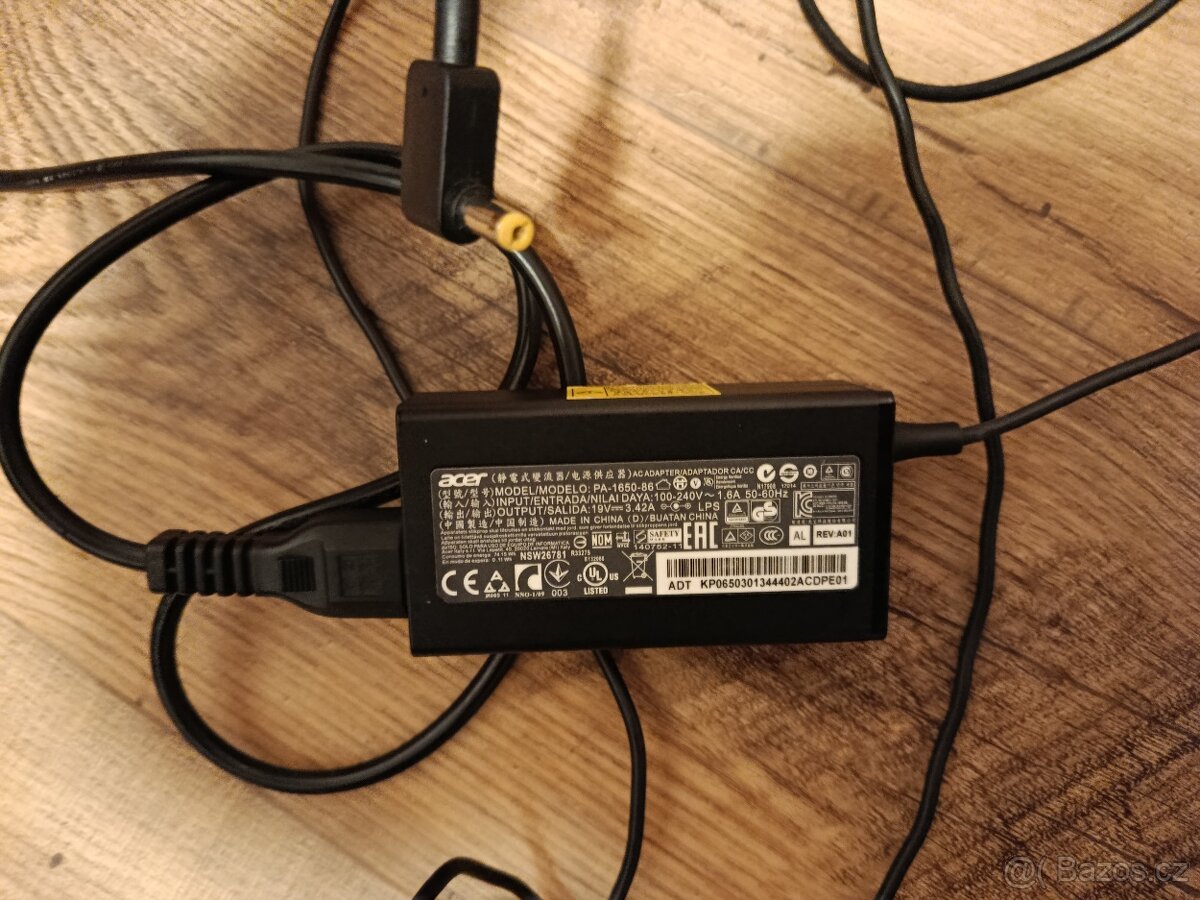 Acer adaptér - 3