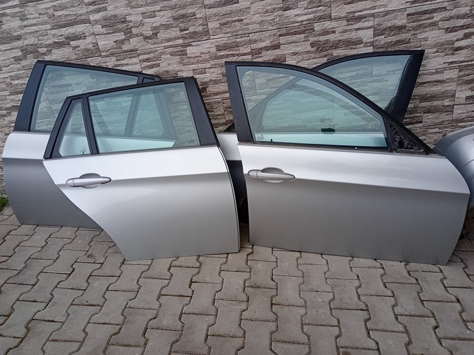 BMW 3 E9X E91 E90 karosářské díly dveře kapota nárazník - 3