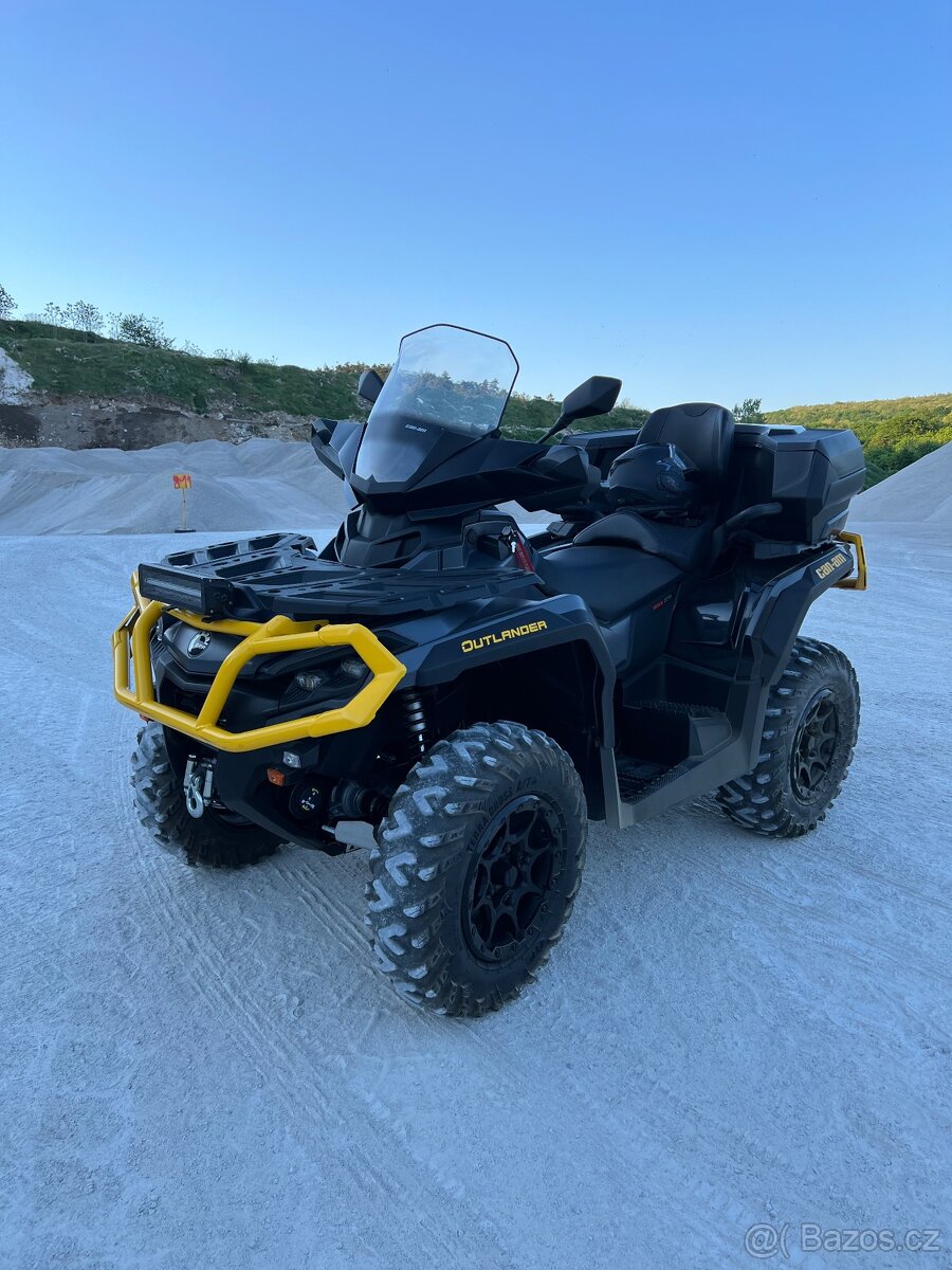 CAN AM OUTLANDER 1000 XT-P