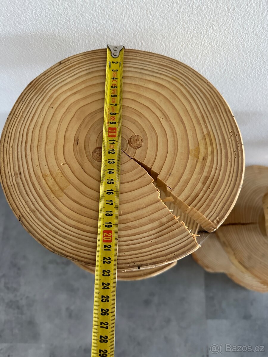 Masivní stojany na svatební dort a cupcakes - 3