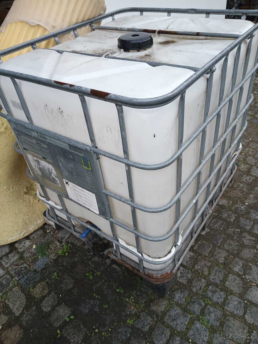 Prodám ibc kontajner 1000litru - 3