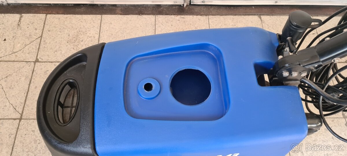 Podlahový mycí stroj Bohman 2C 43 - 3