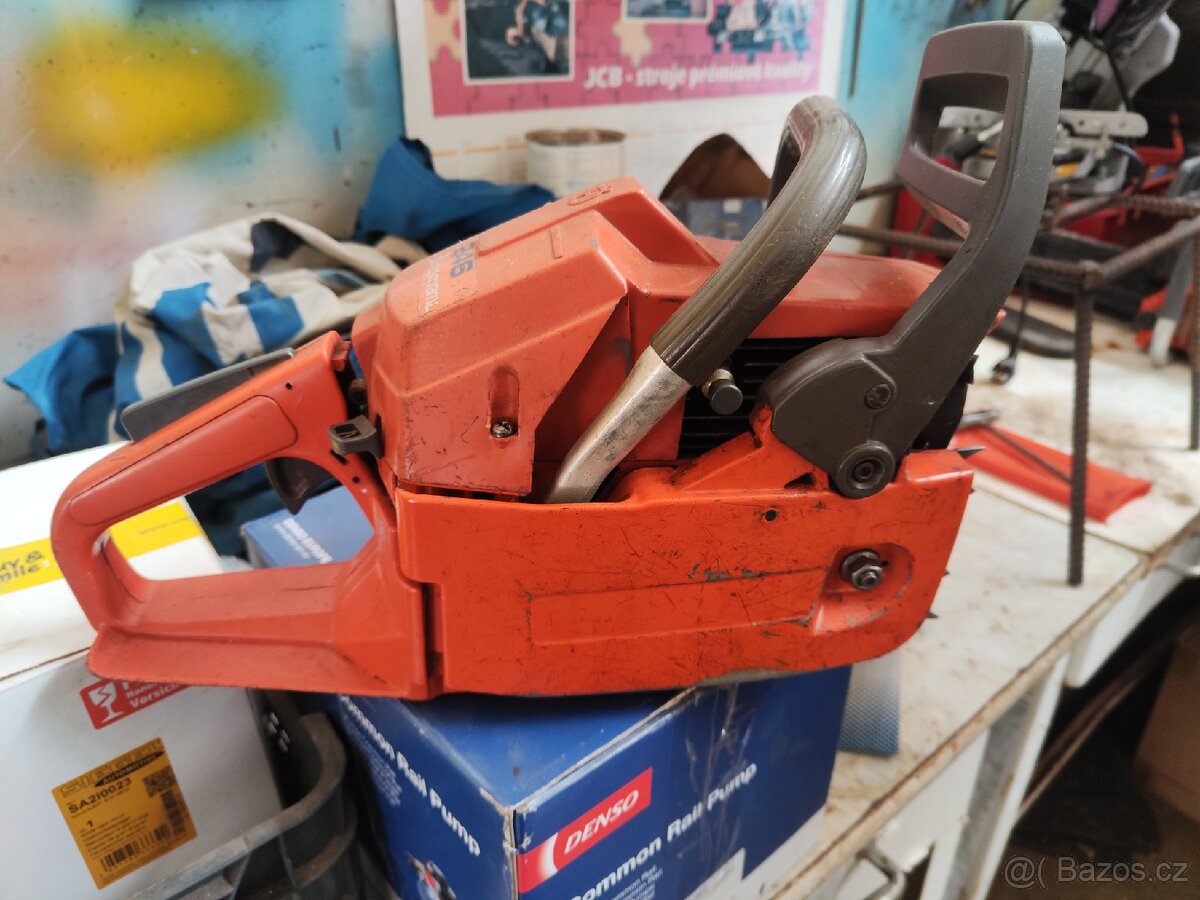 Prodám pilu Husqvarna 246 - 3