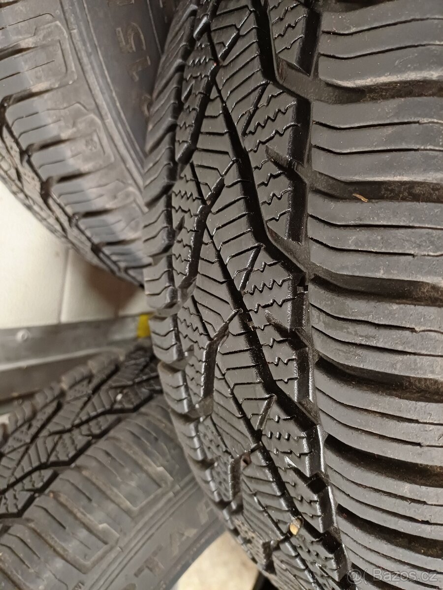 Celoroční 195/65 R15 4ks - 3