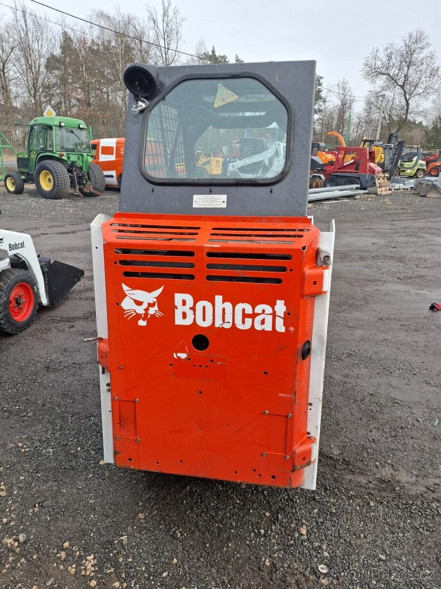 Kolový nakladač BOBCAT S70 cat avant - 3