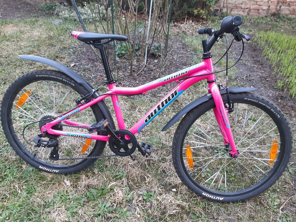 Author ULTIMA 24 - 3