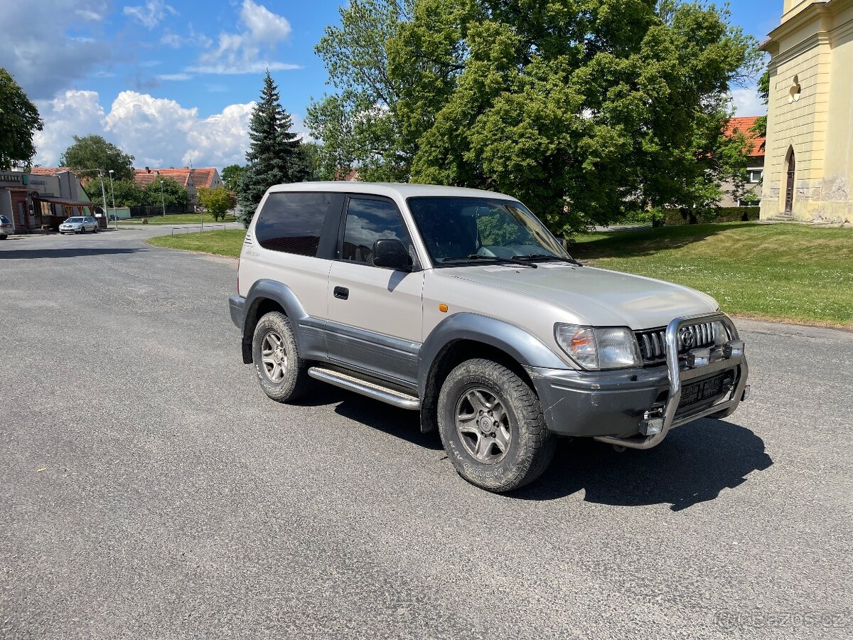 Toyota Land Cruiser 90