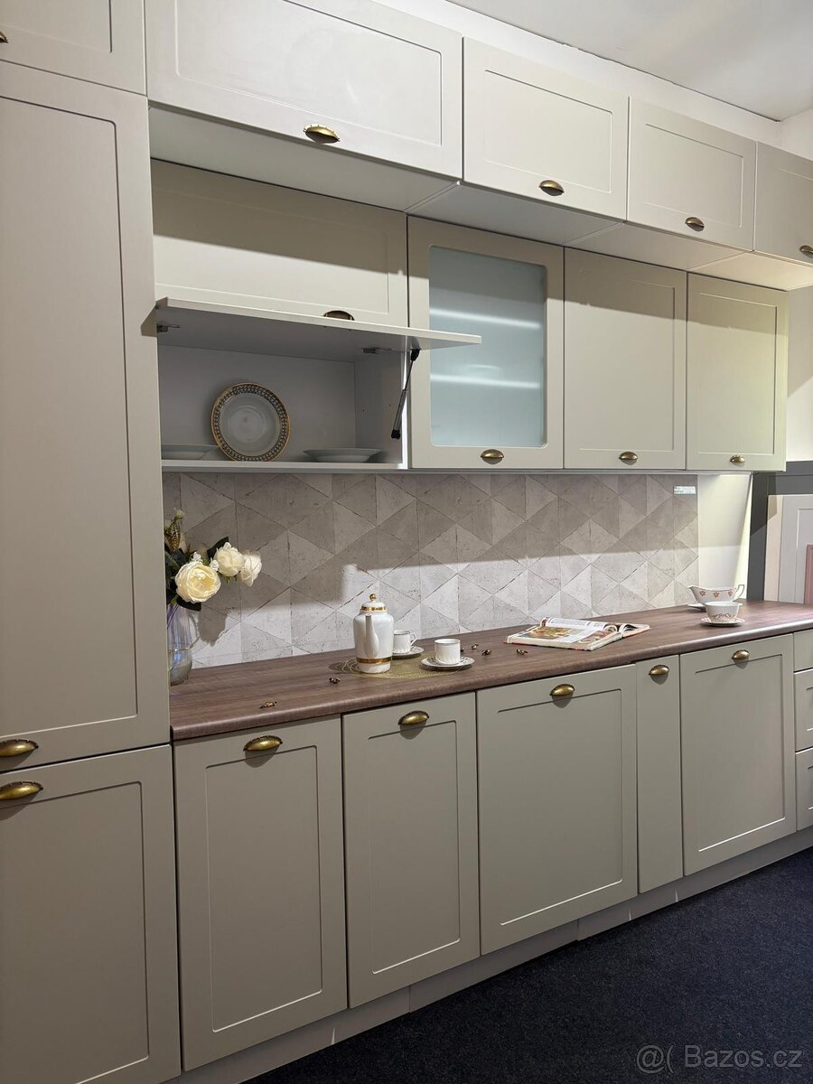 Moderní nepoužitá kuchyně NATALI krémová - 3