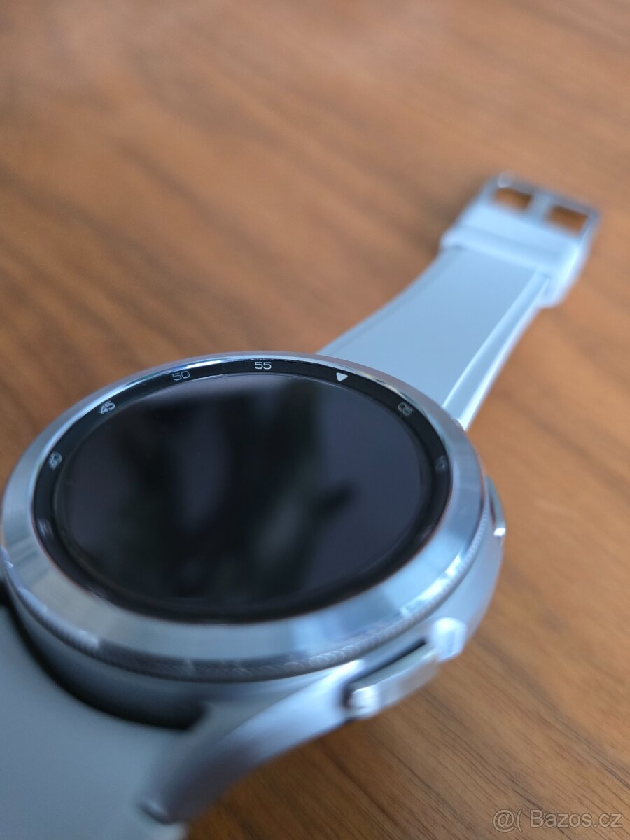 Samsung Galaxy Watch 4 Classic LTE (46 mm) – stříbrné - 3