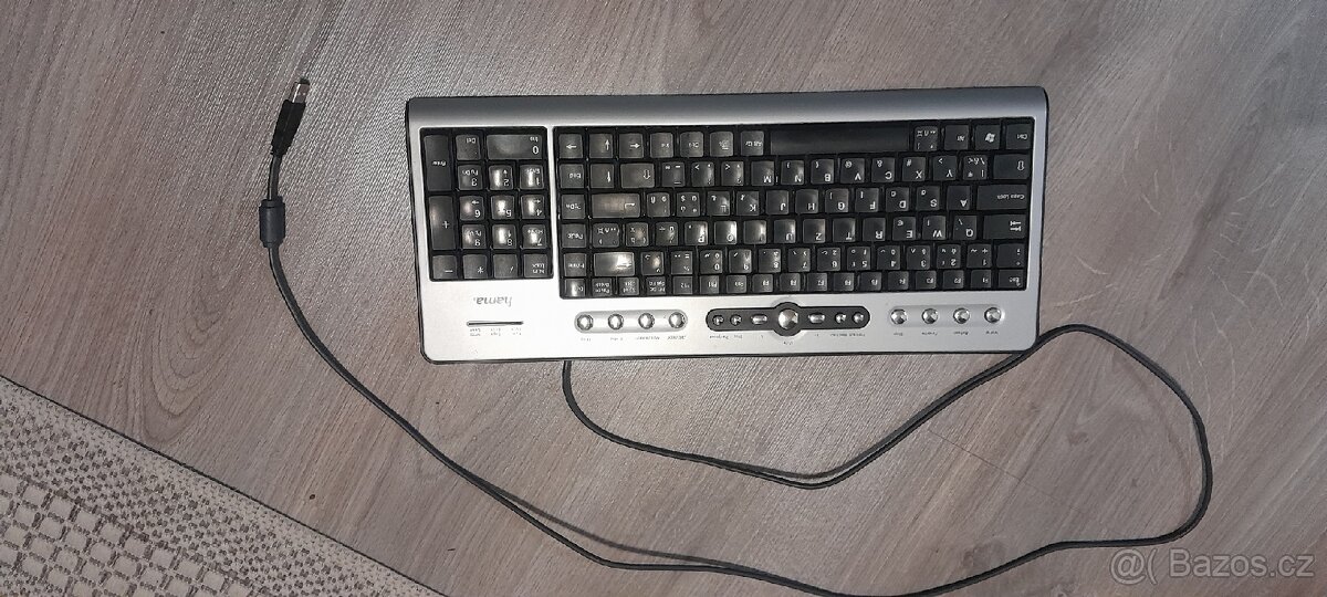2 klavesnice - 3