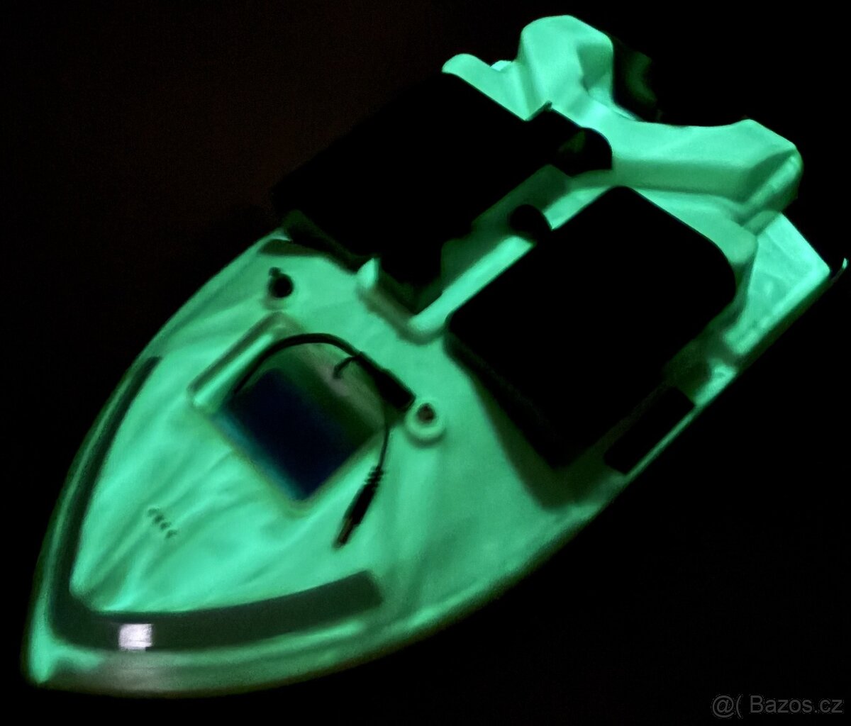 Tříkomora ZELENÁfosf s GPS s bateriemi 12000mAh včetně obalu - 3