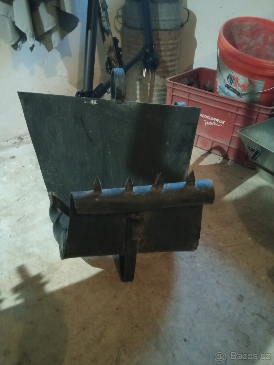 Stojan na dřevo - 3