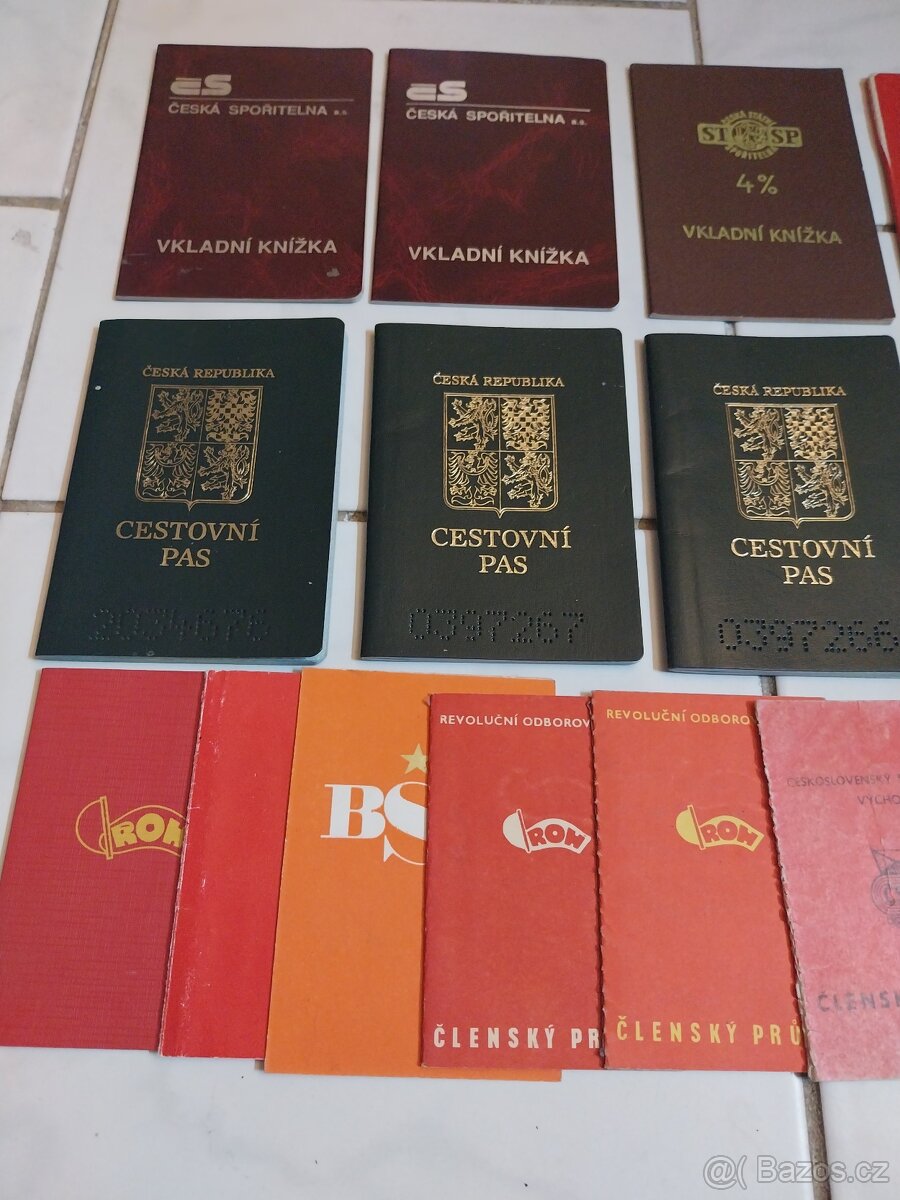 Staré průkazy - 3