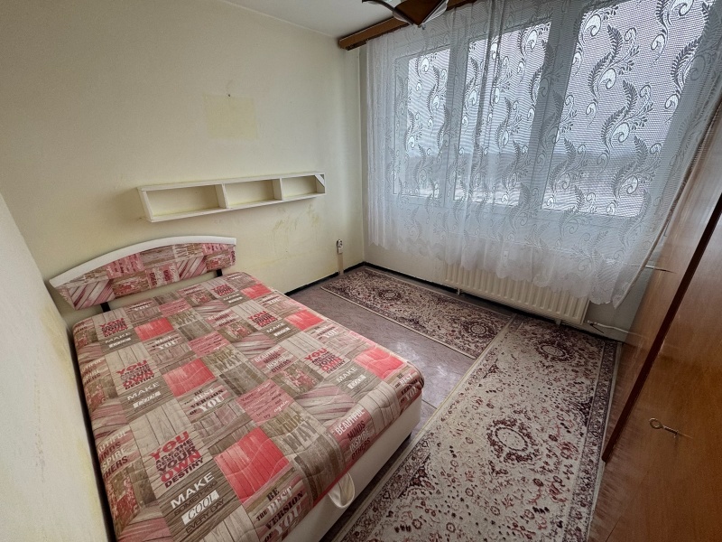 Pronájem bytu 3+1 v Mostě - 3