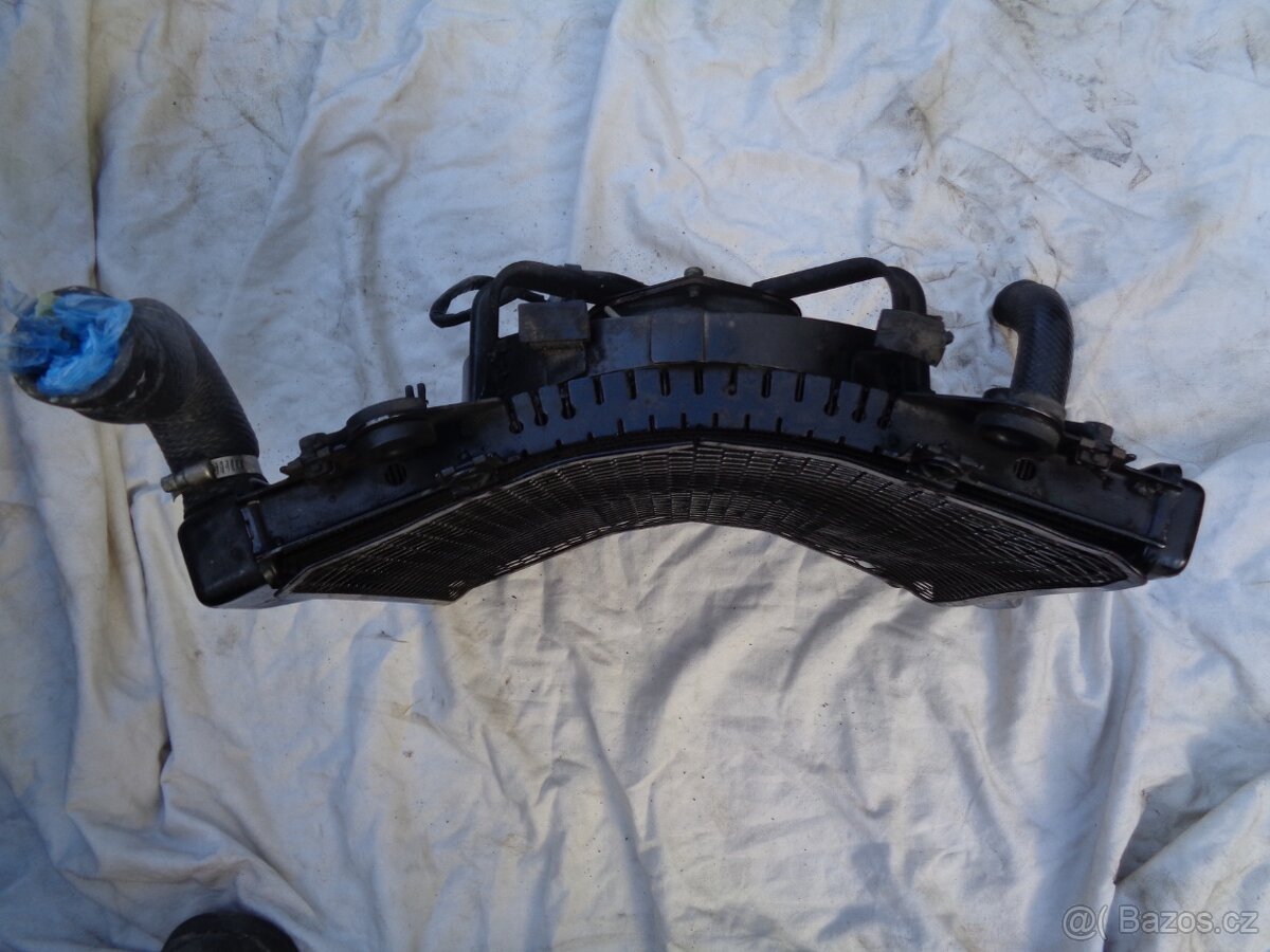 Kawasaki ZZR1100 - 3