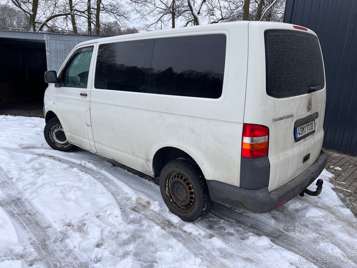 VW Transportér T5 1.9TDi 75kw 9 míst - 3