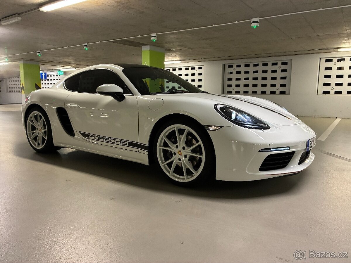 Porsche 718 Cayman - 3