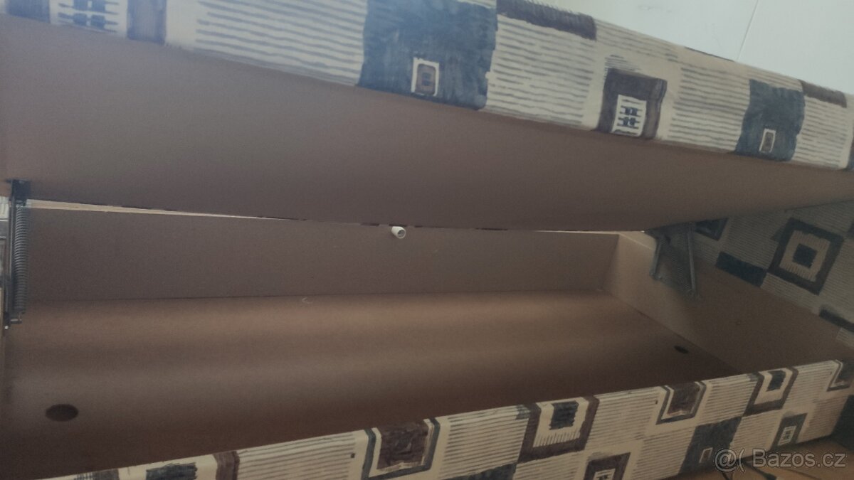 Manželská postel / letiště - 3