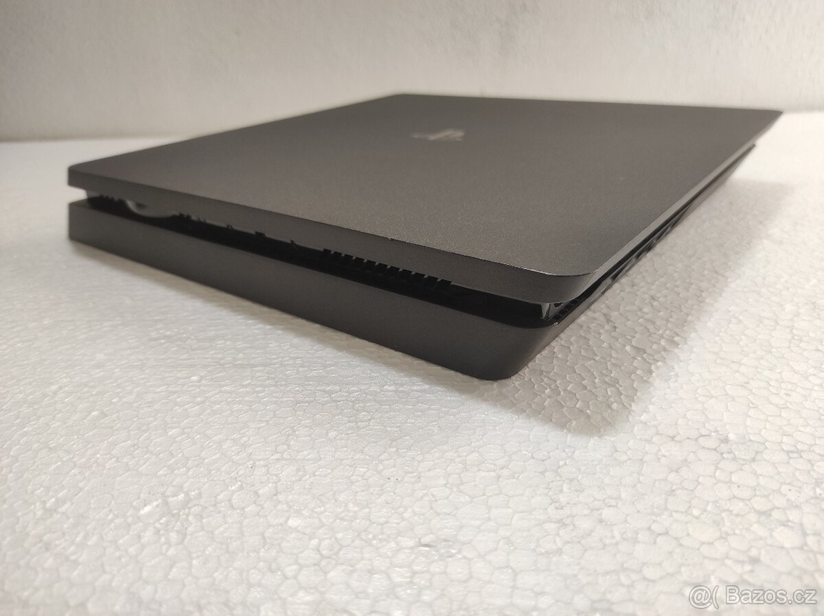 PS4 slim 500GB bez ovladače - 3
