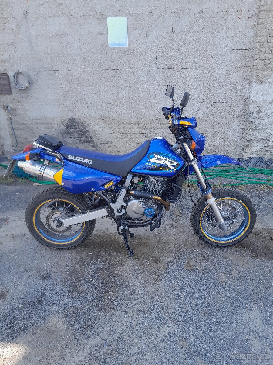 Suzuki DR 650 SE