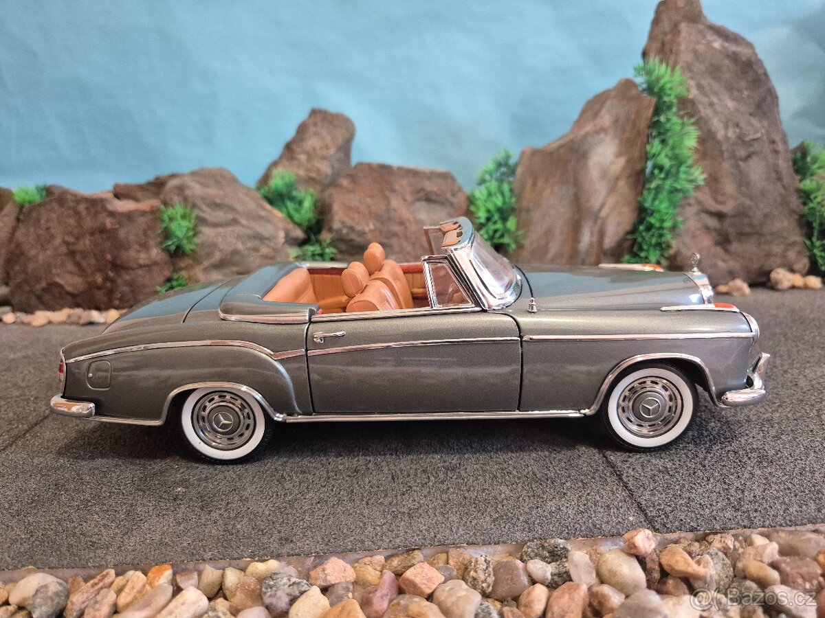 Prodám model 1:18 Mercedes Benz 220SE cabrio - 3