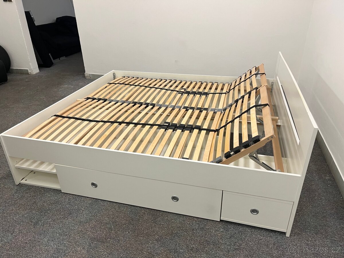 Postel s matracemi a úložným prostorem - 3